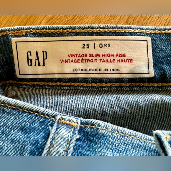 Gap High Rise Vintage Slim Jeans - Picture 7 of 8